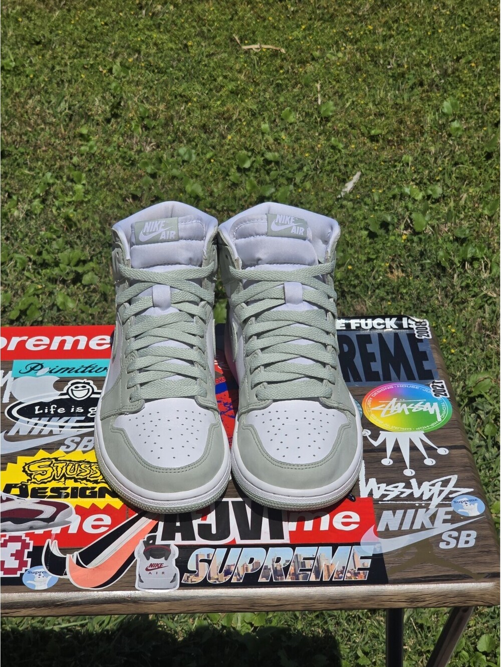 Size 10W/8.5M Air Jordan 1 Retro OG High Seafoam - Picture 4 of 9